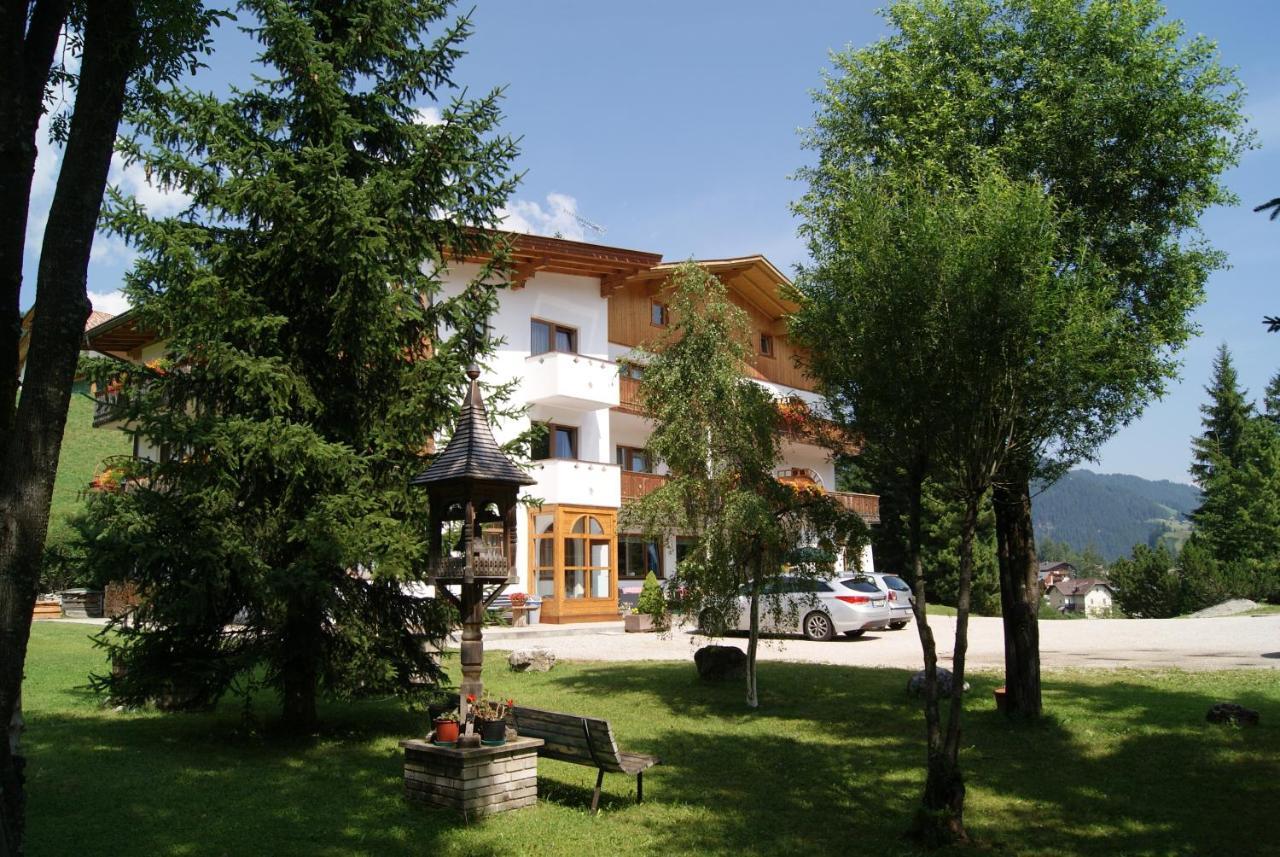 Guesthouse Rungg Бадия Экстерьер фото