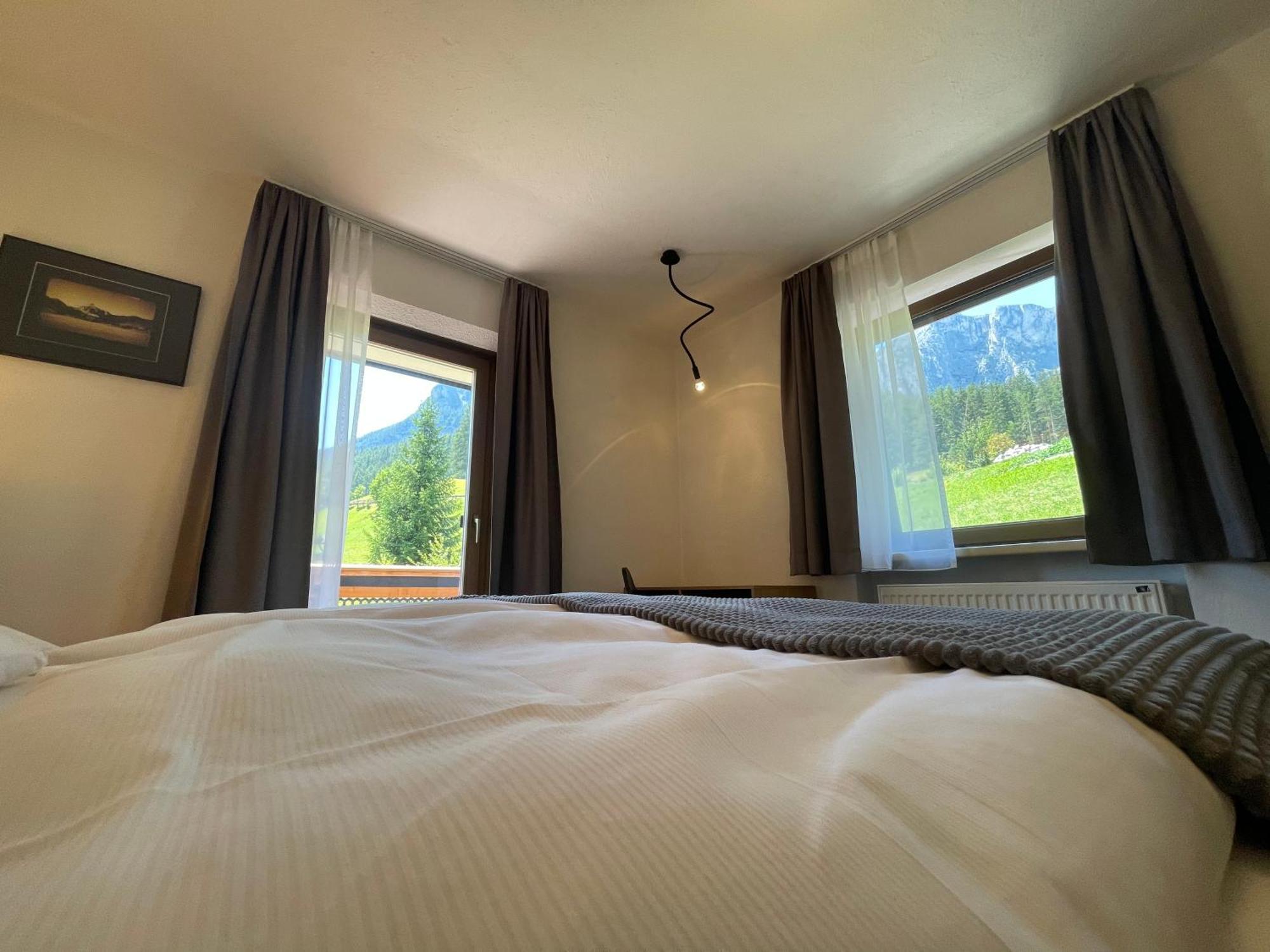 Guesthouse Rungg Бадия Экстерьер фото